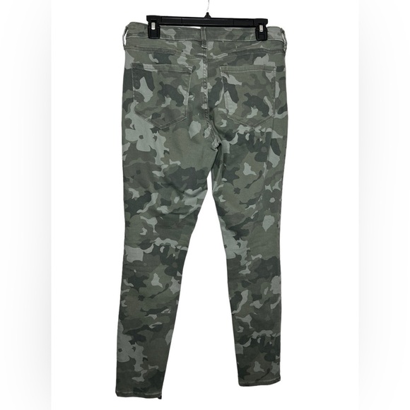 OLD NAVY ROCKSTAR Camo Super Skinny Mid Rise green Jeans. Size 8 - Picture 3 of 5